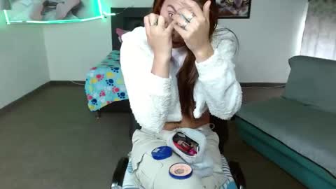 Kloe deker online show from March 2025 06:11:02 PM