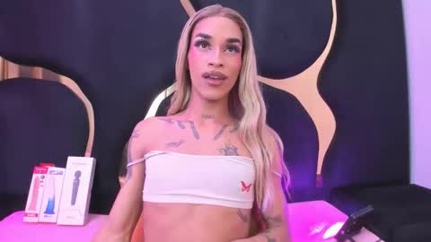 Snapshot of kloe_hh chatting on April 2026 07:09:01 AM Kloe online show from April 2026 07:09:01 AM