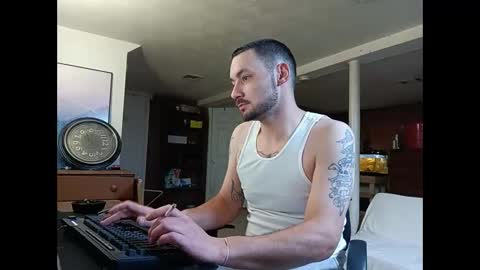 LOUiViLAN online show from January 2025 06:40:01 AM