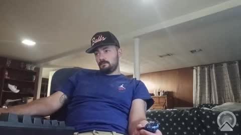 LOUiViLAN online show from September 2025 05:09:02 AM