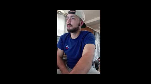 LOUiViLAN online show from October 2025 05:55:01 PM