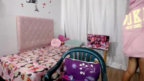 Valen online show from November 2025 09:34:01 AM