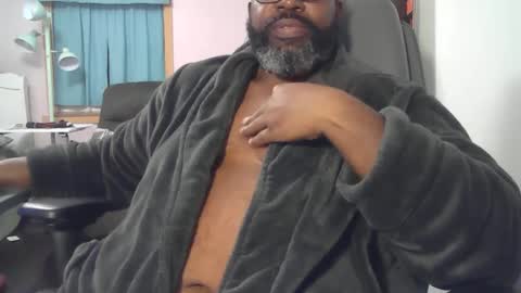 ChubbyBlkKing82 online show from January 2025 11:17:02 PM
