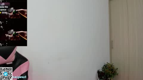 Snapshot of kmipearl chatting on February 2026 12:14:01 PM Camila Reyes online show from February 2026 12:14:01 PM