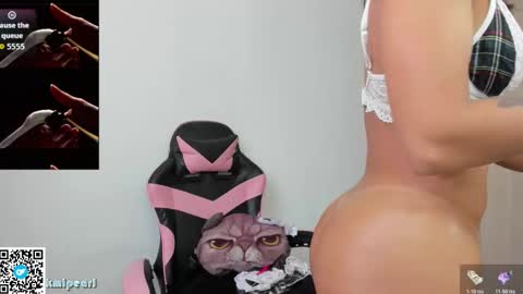 Snapshot of kmipearl chatting on March 2026 12:00:01 PM Camila Reyes online show from March 2026 12:00:01 PM