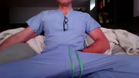 Knight3975 online show from February 2026 02:31:02 PM