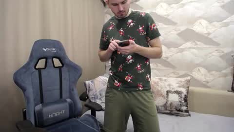 Carter.  online show from October 2025 07:44:01 AM