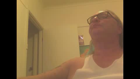 knobout online show from December 2024 03:50:02 AM