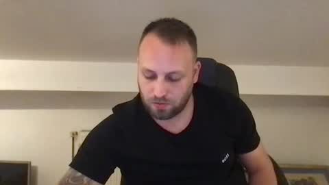 Snapshot of kobasic chatting on October 2025 01:19:02 AM hugo online show from October 2025 01:19:02 AM