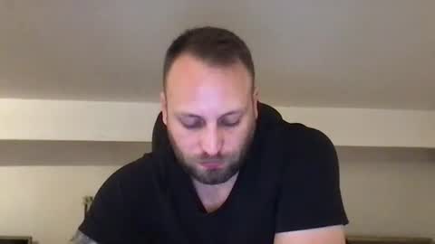 Snapshot of kobasic chatting on November 2025 01:29:01 AM hugo online show from November 2025 01:29:01 AM