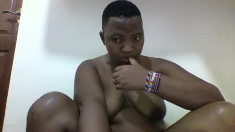 Snapshot of koffi639202 chatting on January 2025 08:35:01 PM koffi639202 online show from January 2025 08:35:01 PM