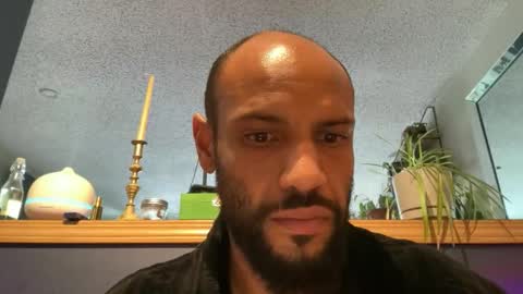 A Dick Ting online show from December 2025 06:24:02 PM