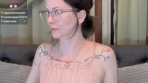 kohlbird online show from November 2025 04:24:02 AM