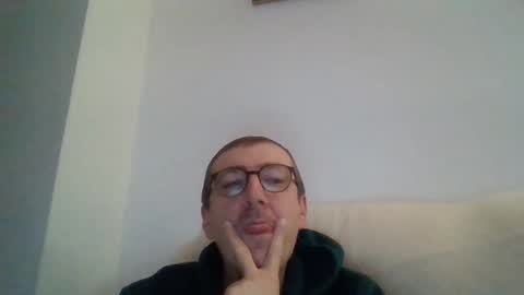 Snapshot of kolesie7 chatting on December 2024 06:20:02 PM JUAN CARLOS online show from December 2024 06:20:02 PM