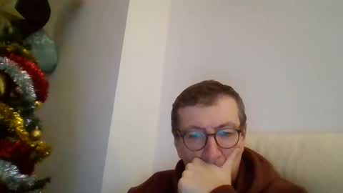 Snapshot of kolesie7 chatting on January 2025 05:16:02 PM JUAN CARLOS online show from January 2025 05:16:02 PM
