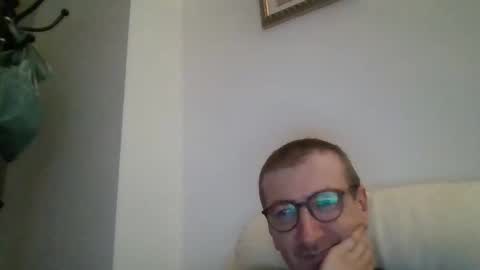 Snapshot of kolesie7 chatting on September 2025 08:52:02 PM JUAN CARLOS online show from September 2025 08:52:02 PM