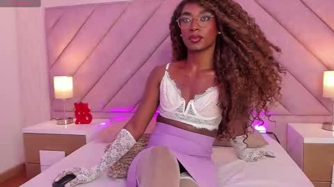 Kollin  online show from February 2025 01:08:02 PM