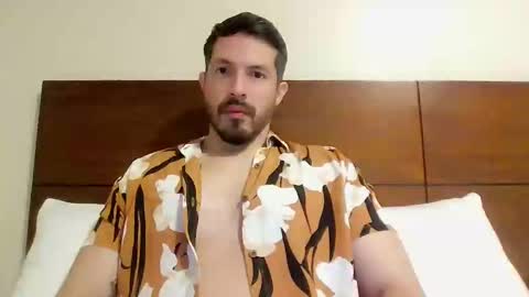 kolombianox online show from October 2025 04:24:02 AM