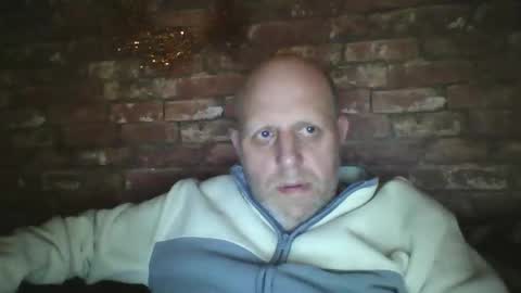Neil online show from December 2024 09:33:02 PM