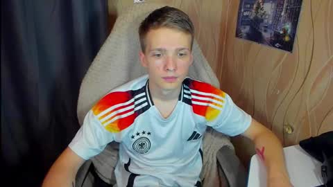 Snapshot of konnor_deviant chatting on October 2025 09:44:02 PM konnor_deviant online show from October 2025 09:44:02 PM