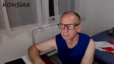 Snapshot of konsiak chatting on September 2025 08:08:02 PM Komsiak online show from September 2025 08:08:02 PM