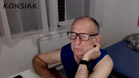 Snapshot of konsiak chatting on September 2025 07:27:01 PM Komsiak online show from September 2025 07:27:01 PM