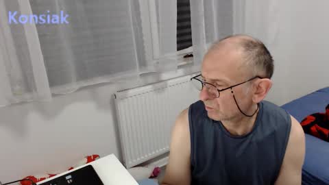 Snapshot of konsiak chatting on January 2026 09:40:02 PM Komsiak online show from January 2026 09:40:02 PM