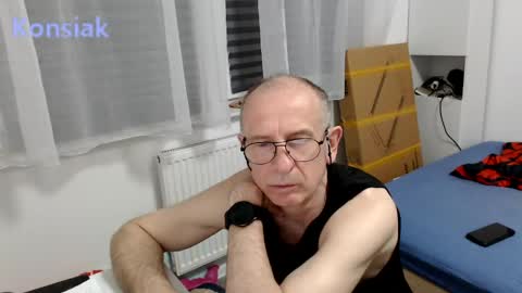Snapshot of konsiak chatting on May 2026 06:36:02 PM Komsiak online show from May 2026 06:36:02 PM