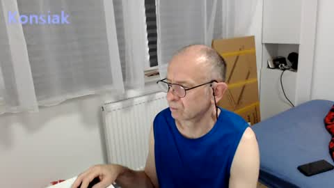 Snapshot of konsiak chatting on June 2026 08:05:02 AM Komsiak online show from June 2026 08:05:02 AM