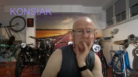 Snapshot of konsiak chatting on July 2026 06:21:01 PM Komsiak online show from July 2026 06:21:01 PM