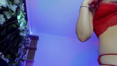 Kora Red online show from September 2025 03:24:01 PM