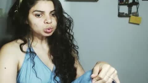 Karoll online show from January 2025 11:58:01 PM