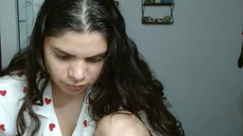 Karoll online show from November 2025 01:49:02 AM