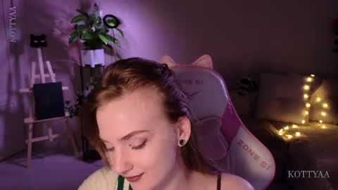 Kottyaa cb FOLLOWING  online show from April 2026 07:55:02 PM