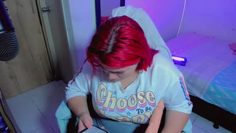 Snapshot of kpayton99 chatting on January 2025 03:07:02 AM Khloe online show from January 2025 03:07:02 AM