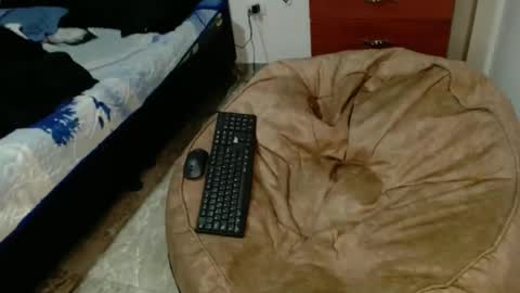 kratos_and_afrodita online show from October 2025 02:41:02 AM