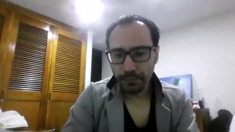 KratosMorgen online show from April 2026 01:52:02 AM