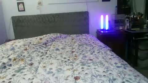 Snapshot of kreamyk420 chatting on October 2025 08:20:02 AM kreamyk420 online show from October 2025 08:20:02 AM