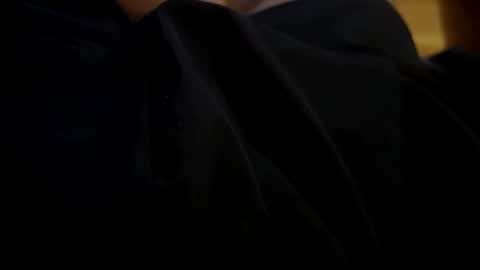 Kris online show from November 2025 09:57:02 PM