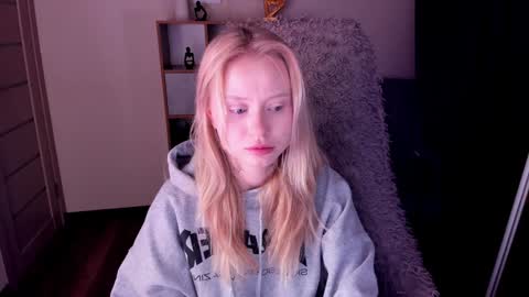 kris_grant online show from January 2025 10:34:02 AM