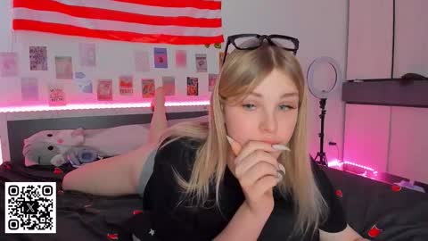 Kristina3 online show from March 2026 12:45:02 PM