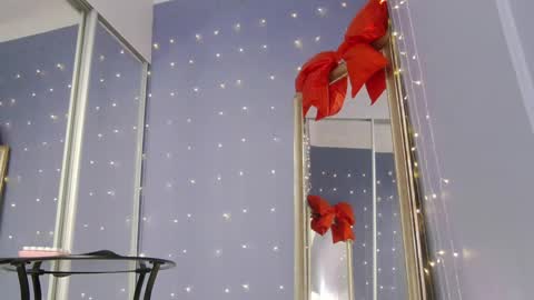 kriskras__ online show from April 2026 05:08:02 AM