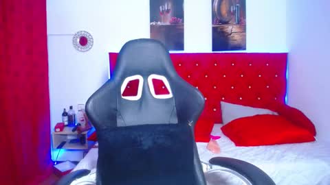 kriss_sweetboobs online show from February 2025 04:07:01 PM