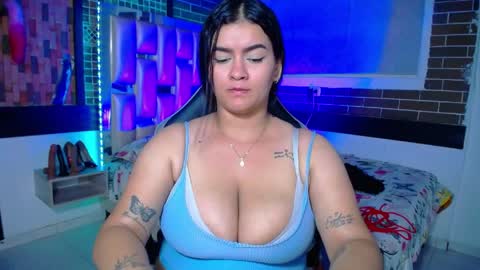 kriss_sweetboobs online show from April 2026 07:58:01 PM