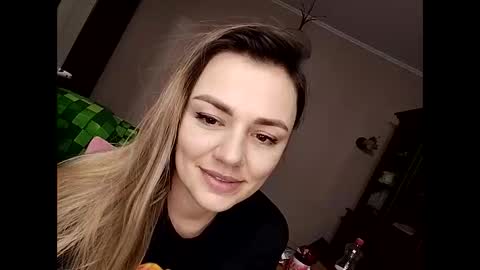 Snapshot of krisssexi chatting on January 2025 03:57:02 PM KrissSexi online show from January 2025 03:57:02 PM