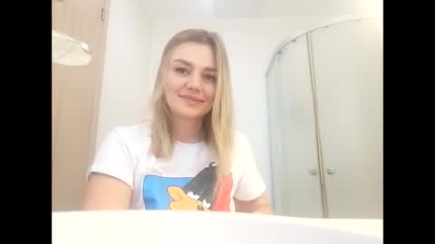 Snapshot of krisssexi chatting on February 2025 08:59:01 PM KrissSexi online show from February 2025 08:59:01 PM