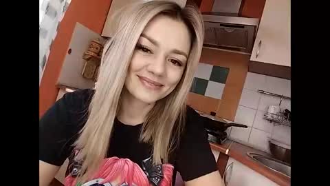 Snapshot of krisssexi chatting on February 2025 05:47:01 AM KrissSexi online show from February 2025 05:47:01 AM