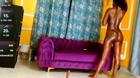 Snapshot of krissy_nile995 chatting on February 2025 12:21:01 PM Thaterotic woman online show from February 2025 12:21:01 PM