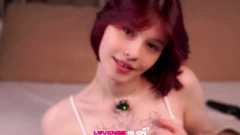 Snapshot of krissyhei chatting on April 2026 01:12:01 AM Sarah online show from April 2026 01:12:01 AM