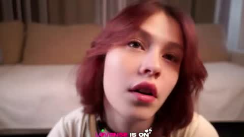 Snapshot of krissyhei chatting on July 2026 01:04:01 AM Sarah online show from July 2026 01:04:01 AM